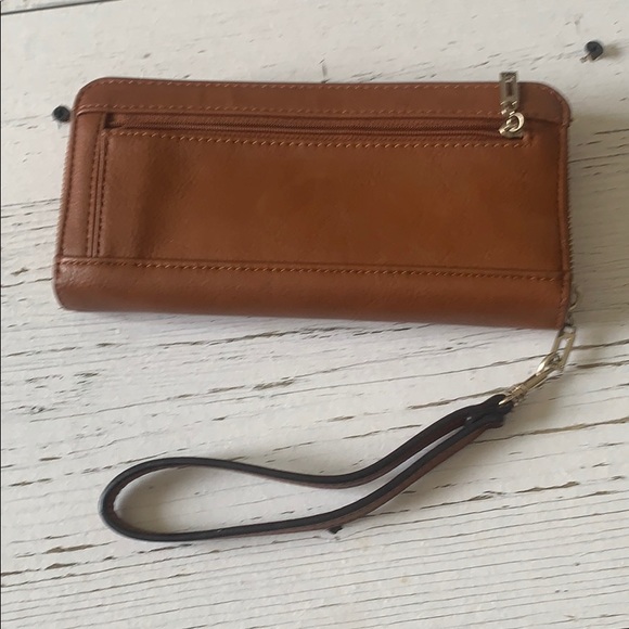 Guess wallet - Picture 2 of 3
